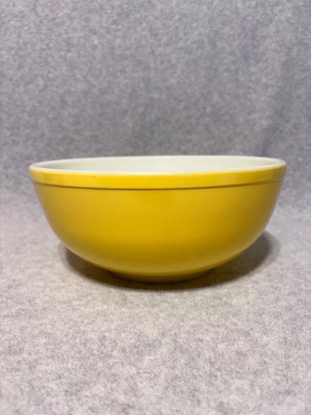 Vintage PYREX Bowl Yellow Primary Colors 4 Qt Nesting Ovenware Mixing Made in US